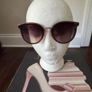 Unbranded Women's Brown and Tan Sunglasses